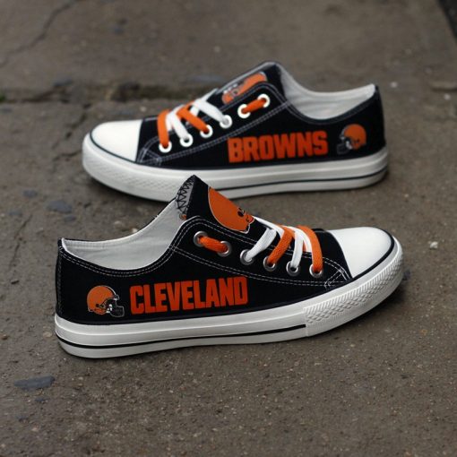 Cleveland Browns Limited Fans Low Top Canvas Sneakers
