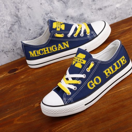 Michigan_Wolverines_Limited_Print_NCAA_College_Students_Low_Top_Canvas_Shoes_Sport_Sneakers_T_DV217L_1564916672731_2