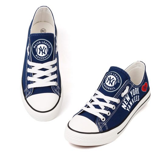 New York Yankees Limited Fans Low Top Canvas Sneakers